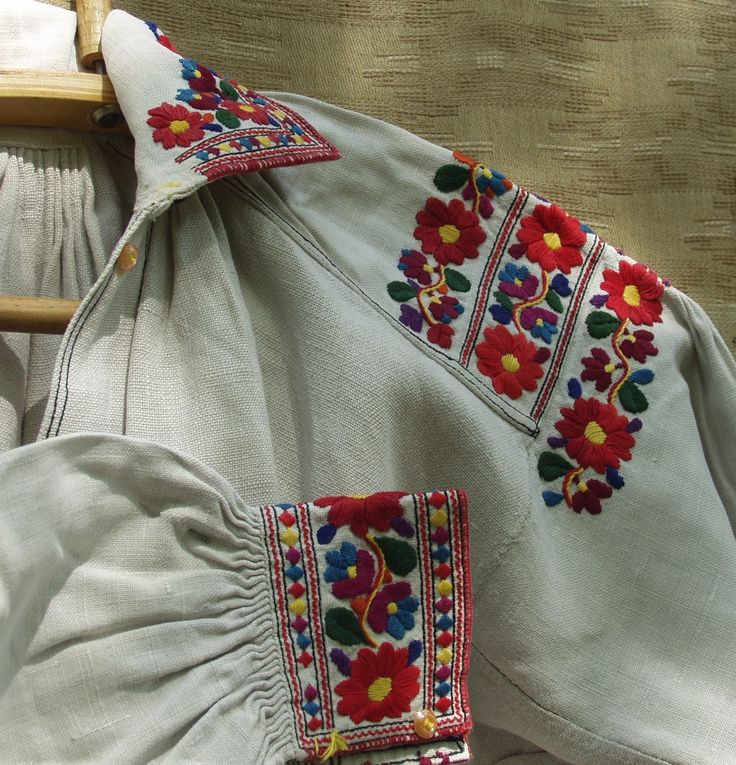 Как вышивали вышиванки на Яворовщине